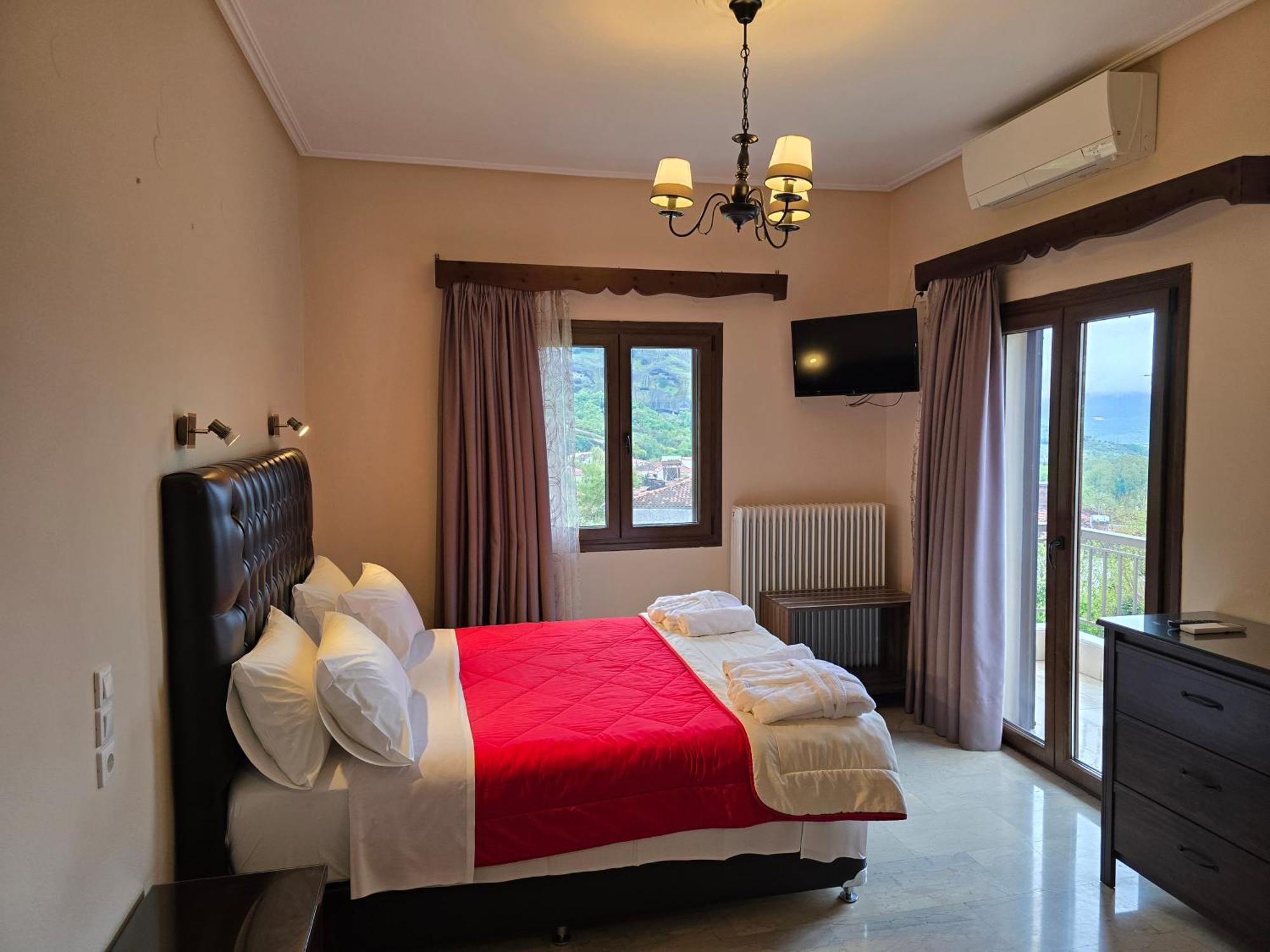 Spartacus House กาลัมปากา ภายนอก รูปภาพ